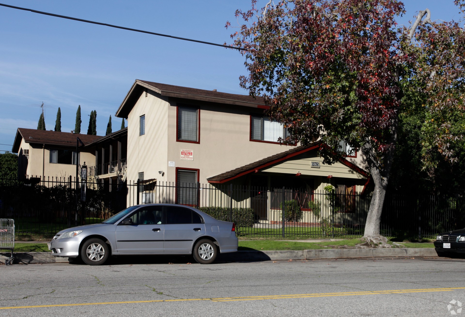 6865  Fulton Ave
